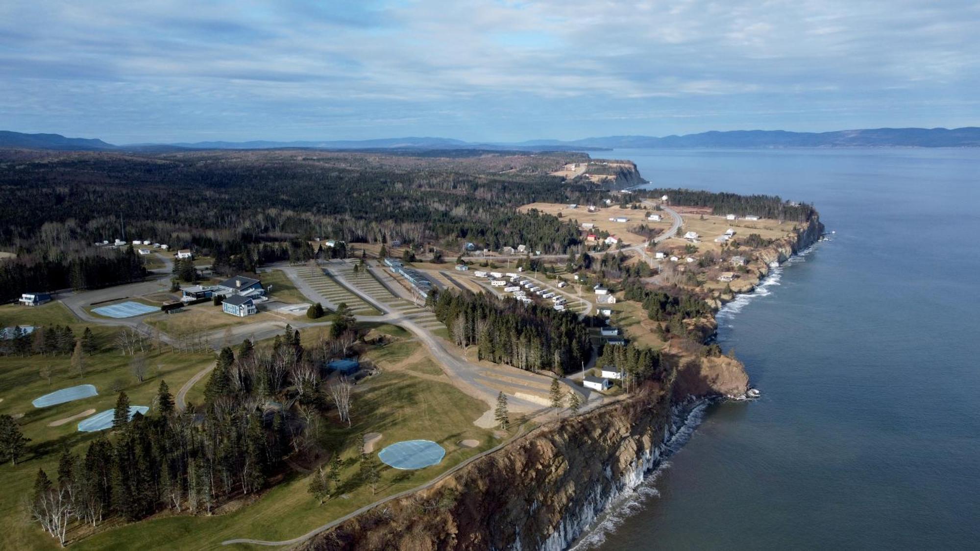 Hebergement Fort Prevel Saint Georges De Malbaie Exterior foto