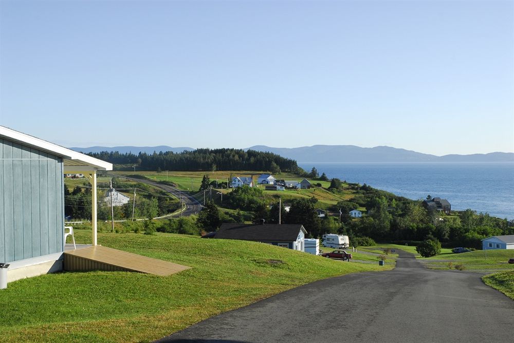 Hebergement Fort Prevel Saint Georges De Malbaie Exterior foto